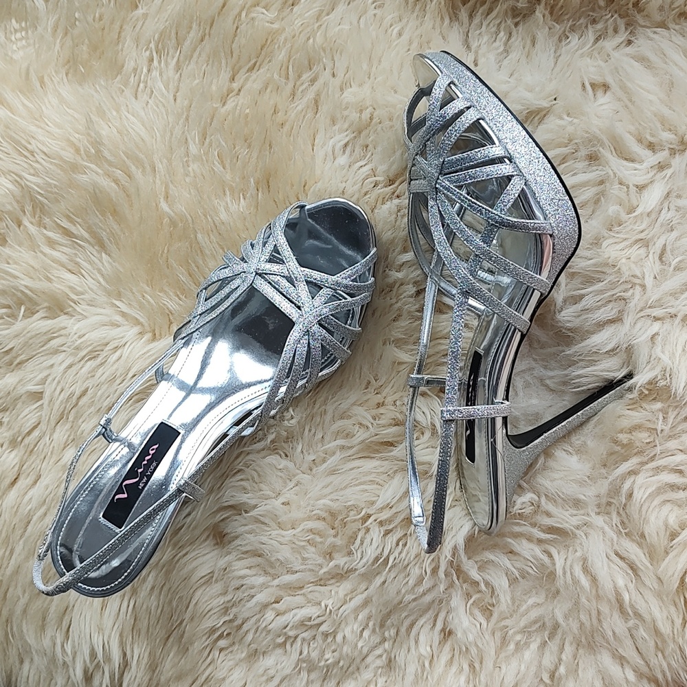 Nina Fonda YG silver glitter strappy heels